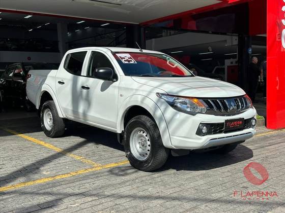 MITSUBISHI L200 TRITON 2.4 16V TURBO DIESEL SPORT GLS CD 4P 4X4 AUTOMÁTICO MITSUBISHI L200 TRITON 2.4 16V TURBO DIESEL SPORT GLS CD 4P 4X4 AUTOMÁTICO